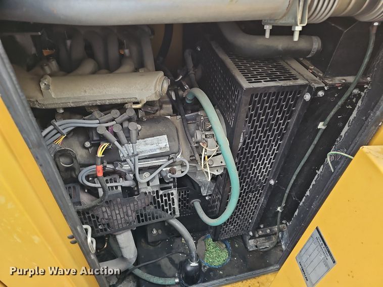 image for item DM1558 2004 Olympian  G30F3 generator