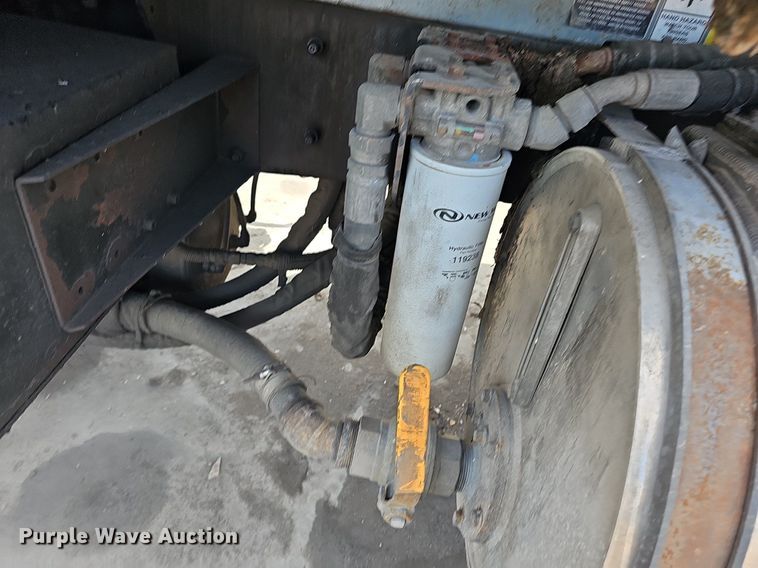 image for item DM1559 2015 Mack LEU633 refuse truck