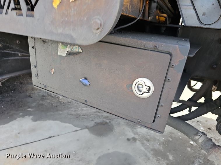 image for item DM1559 2015 Mack LEU633 refuse truck