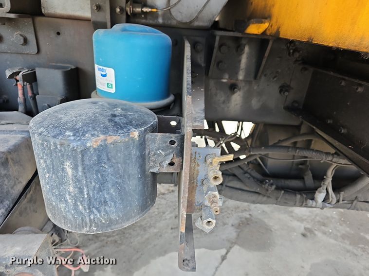 image for item DM1559 2015 Mack LEU633 refuse truck