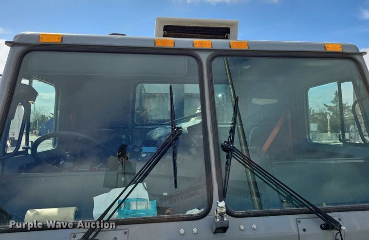 image for item DM1559 2015 Mack LEU633 refuse truck