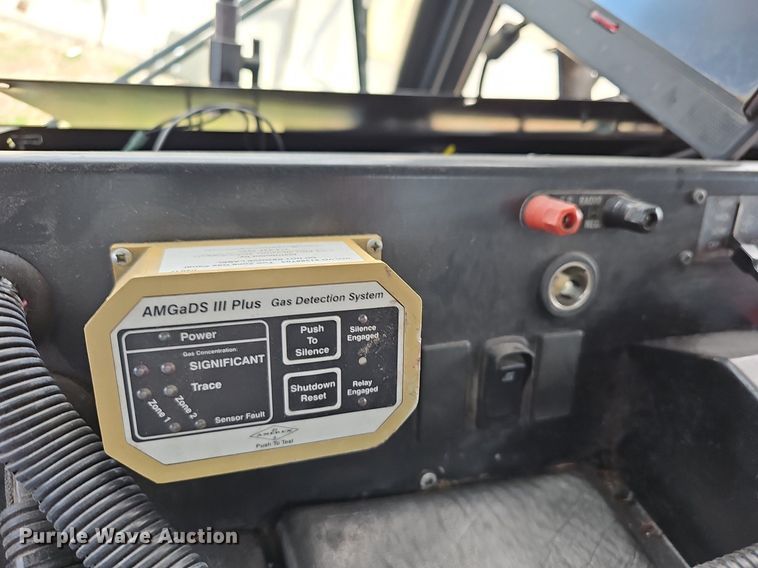 image for item DM1559 2015 Mack LEU633 refuse truck