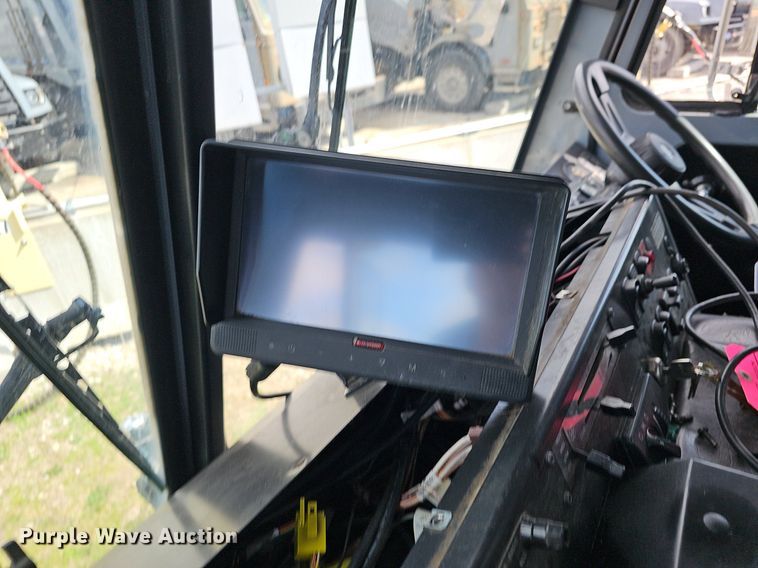 image for item DM1559 2015 Mack LEU633 refuse truck