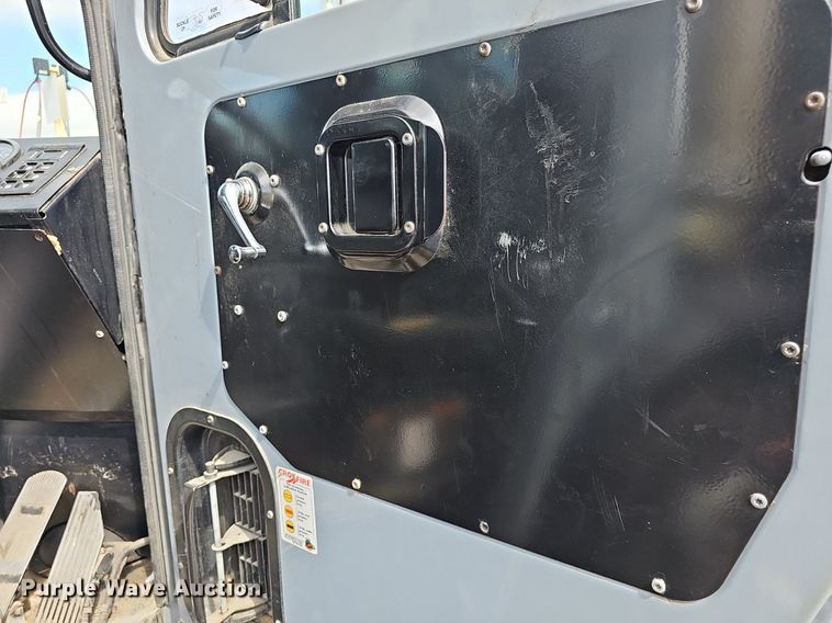 image for item DM1559 2015 Mack LEU633 refuse truck