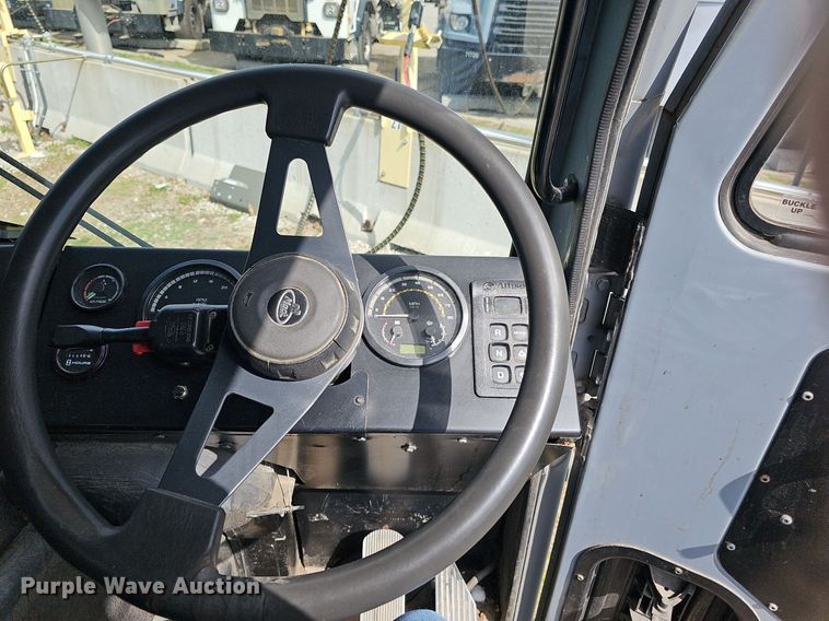 image for item DM1559 2015 Mack LEU633 refuse truck