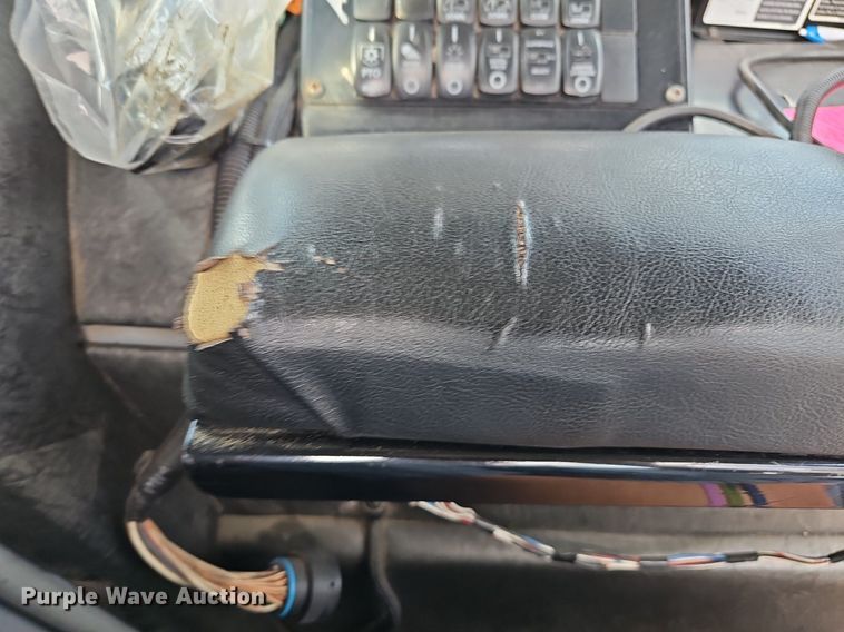 image for item DM1559 2015 Mack LEU633 refuse truck