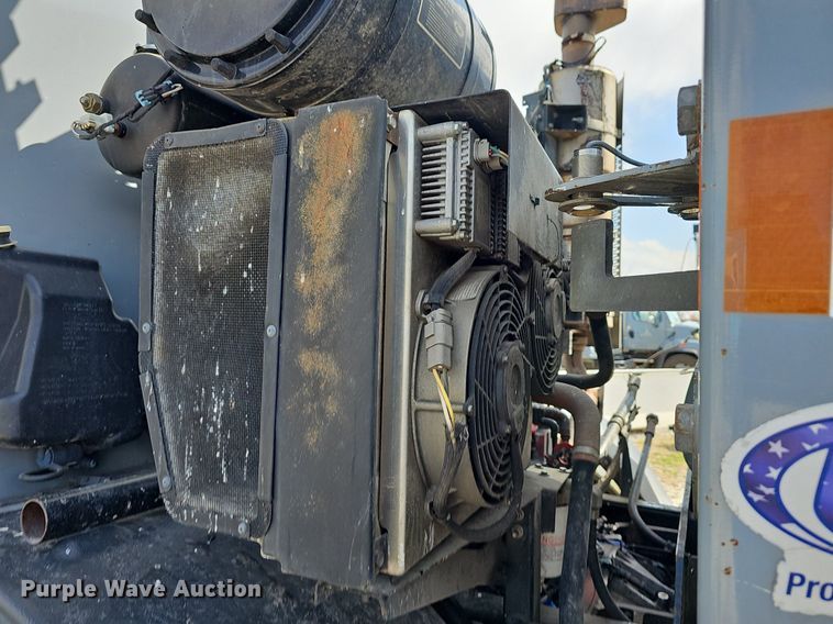 image for item DM1559 2015 Mack LEU633 refuse truck