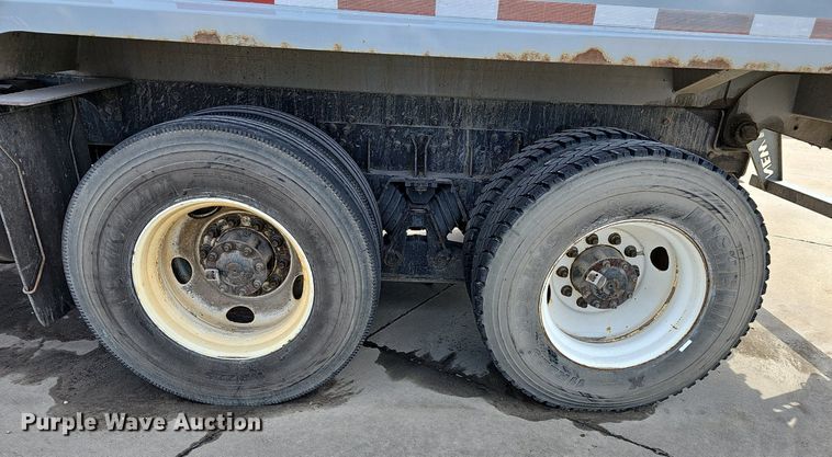 image for item DM1559 2015 Mack LEU633 refuse truck