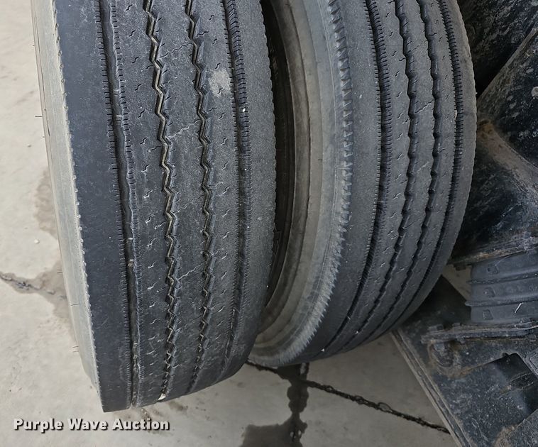 image for item DM1559 2015 Mack LEU633 refuse truck