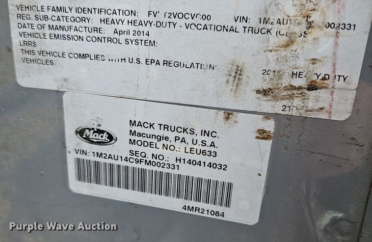 image for item DM1559 2015 Mack LEU633 refuse truck