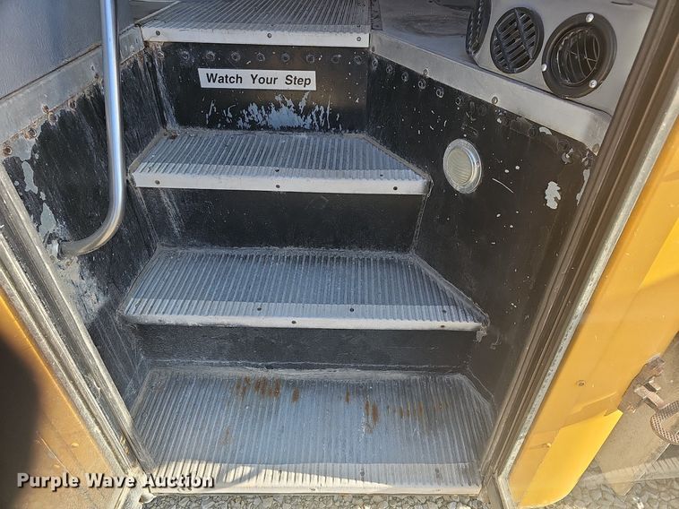 image for item DM1570 2005 Bluebird  Vision school bus