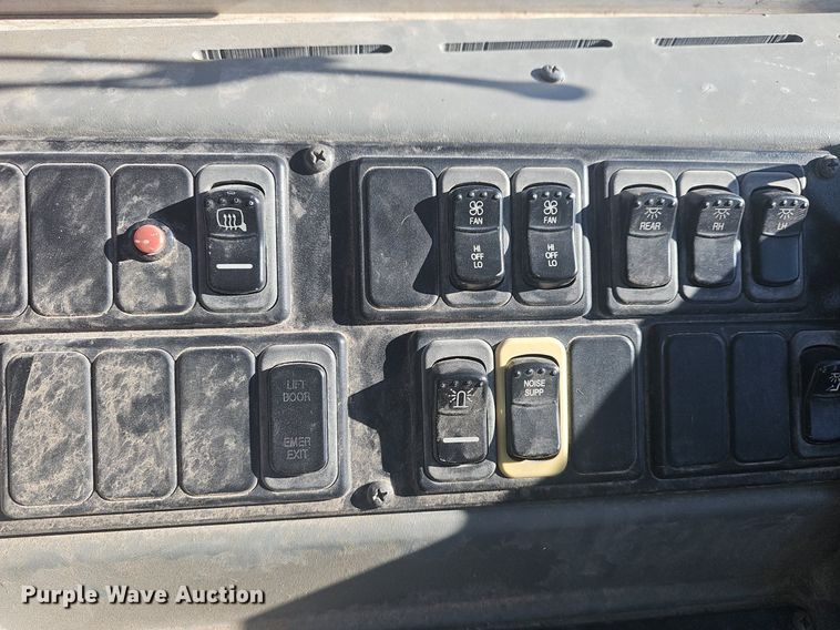 image for item DM1570 2005 Bluebird  Vision school bus