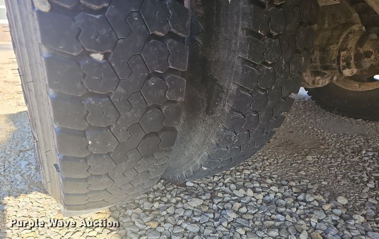 image for item DM1570 2005 Bluebird  Vision school bus