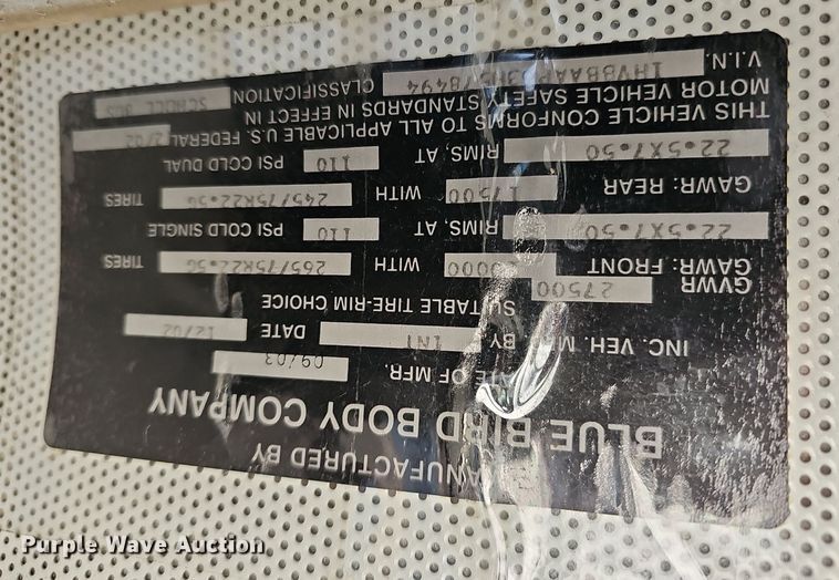 image for item DM1571 2004 International 3800 school bus