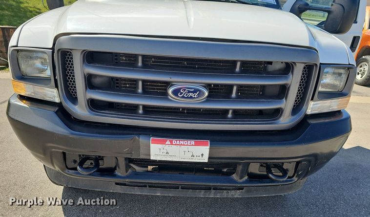 image for item DM1580 2003 Ford F450 Super Duty XL  bucket truck