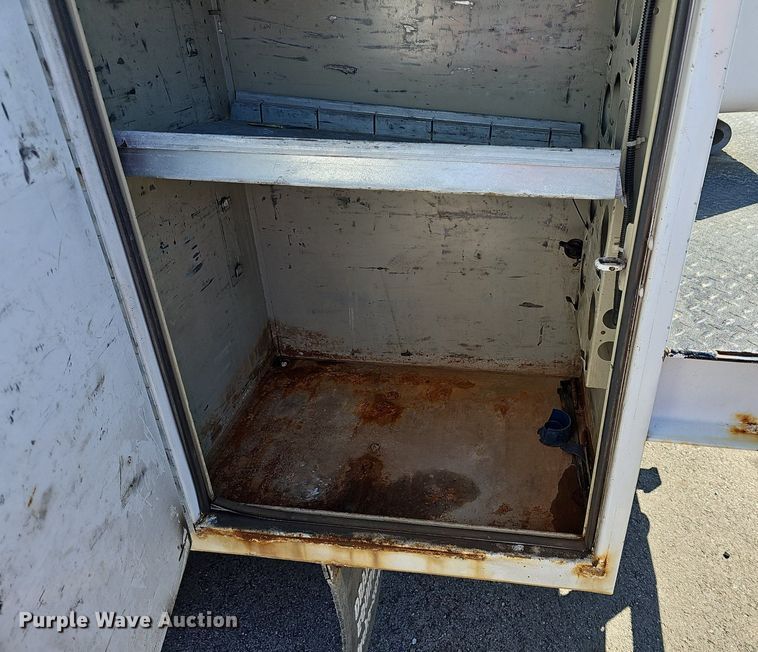 image for item DM1580 2003 Ford F450 Super Duty XL  bucket truck