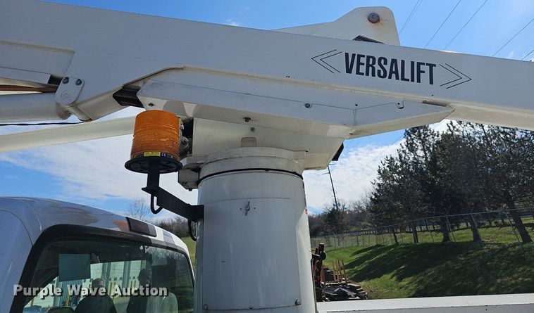 image for item DM1580 2003 Ford F450 Super Duty XL  bucket truck