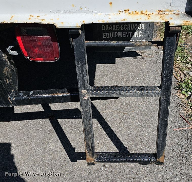 image for item DM1580 2003 Ford F450 Super Duty XL  bucket truck