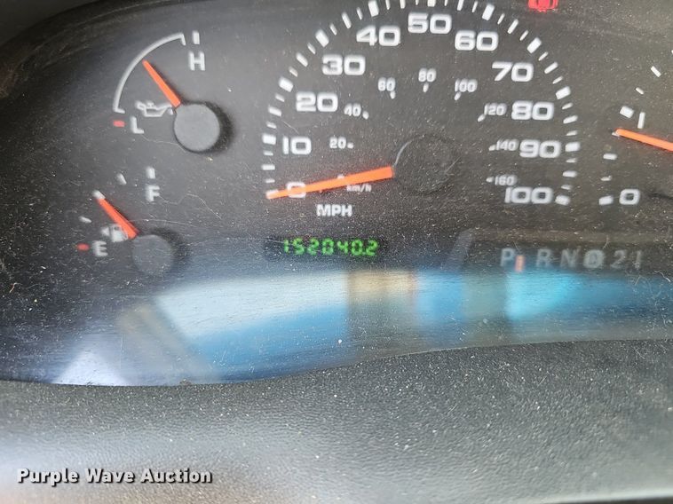 image for item DM1580 2003 Ford F450 Super Duty XL  bucket truck