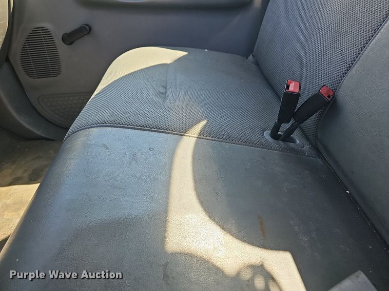 image for item DM1580 2003 Ford F450 Super Duty XL  bucket truck