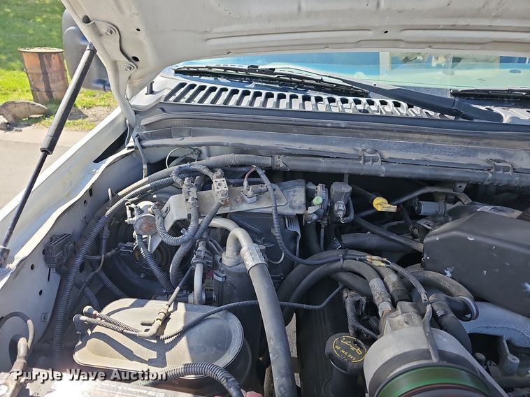 image for item DM1580 2003 Ford F450 Super Duty XL  bucket truck