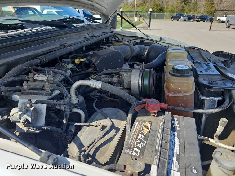 image for item DM1580 2003 Ford F450 Super Duty XL  bucket truck