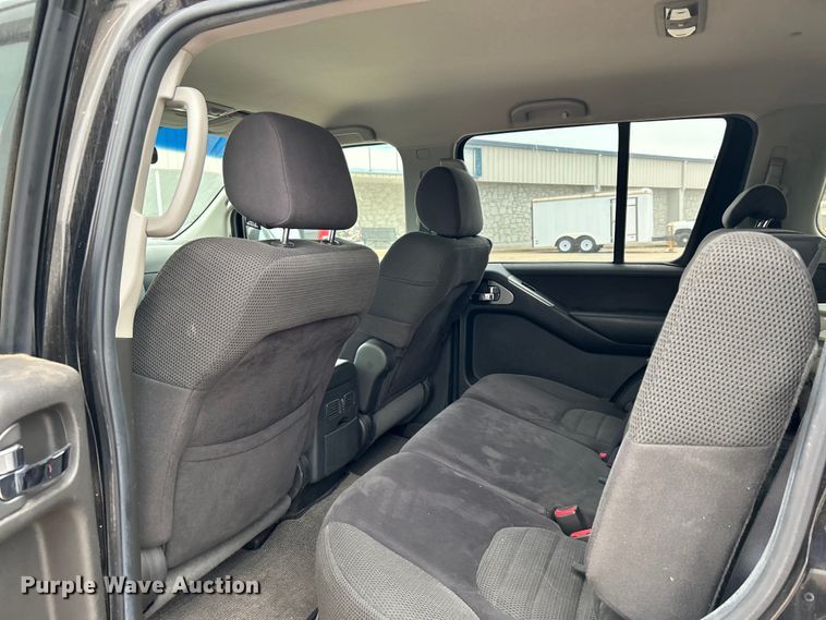 image for item DN0713 2005 Nissan  Pathfinder SUV
