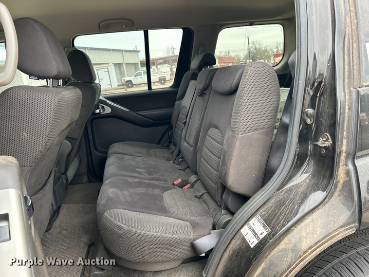 image for item DN0713 2005 Nissan  Pathfinder SUV