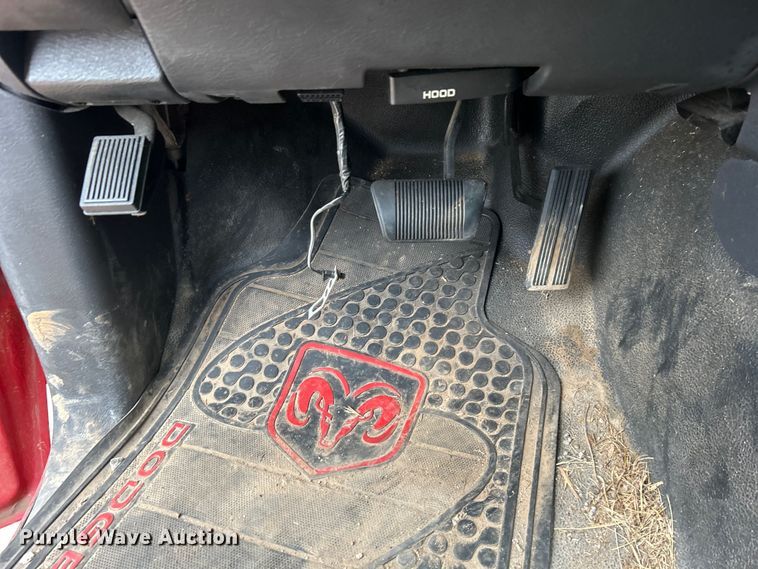 image for item DN0714 2004 Dodge Ram 1500 pickup truck