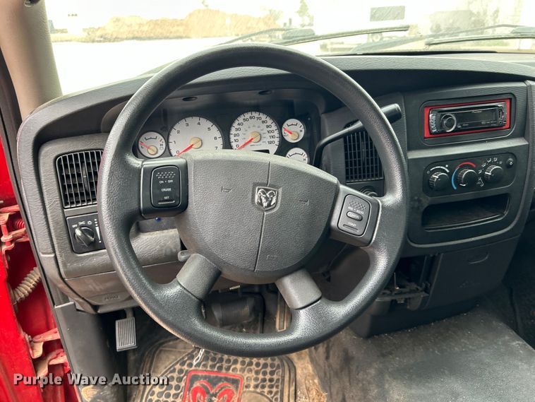 image for item DN0714 2004 Dodge Ram 1500 pickup truck