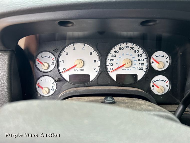 image for item DN0714 2004 Dodge Ram 1500 pickup truck