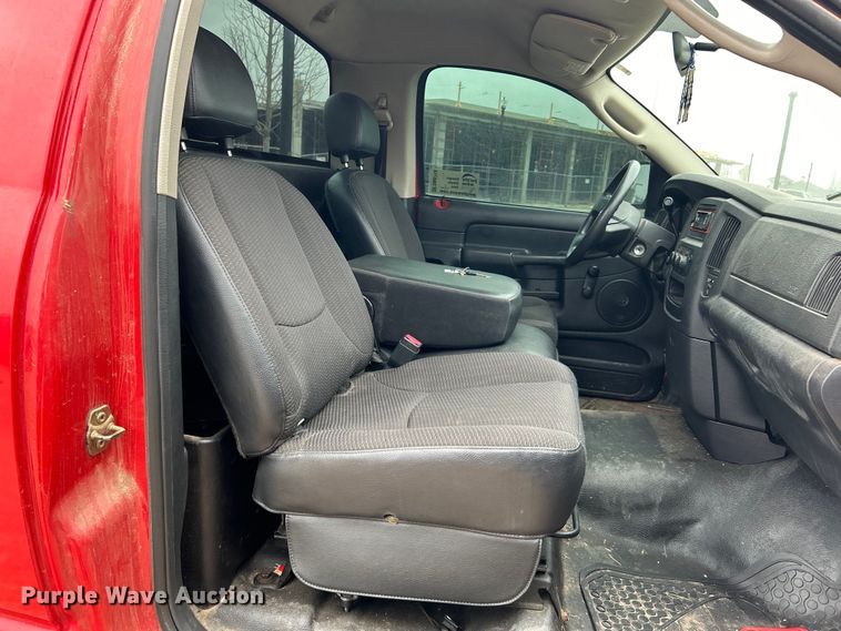 image for item DN0714 2004 Dodge Ram 1500 pickup truck