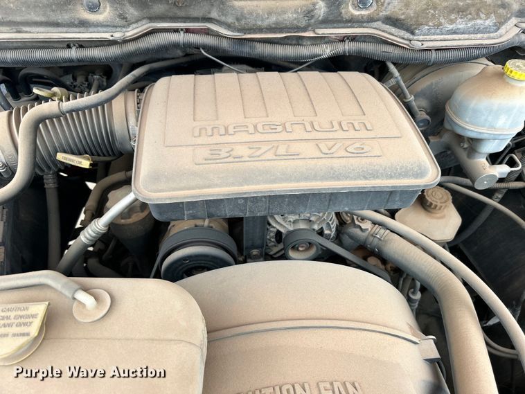 image for item DN0714 2004 Dodge Ram 1500 pickup truck