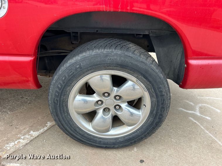 image for item DN0714 2004 Dodge Ram 1500 pickup truck