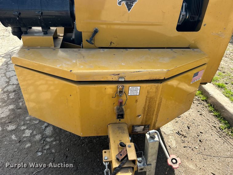 image for item DN0730 2004 Vermeer BC1800A wood chipper