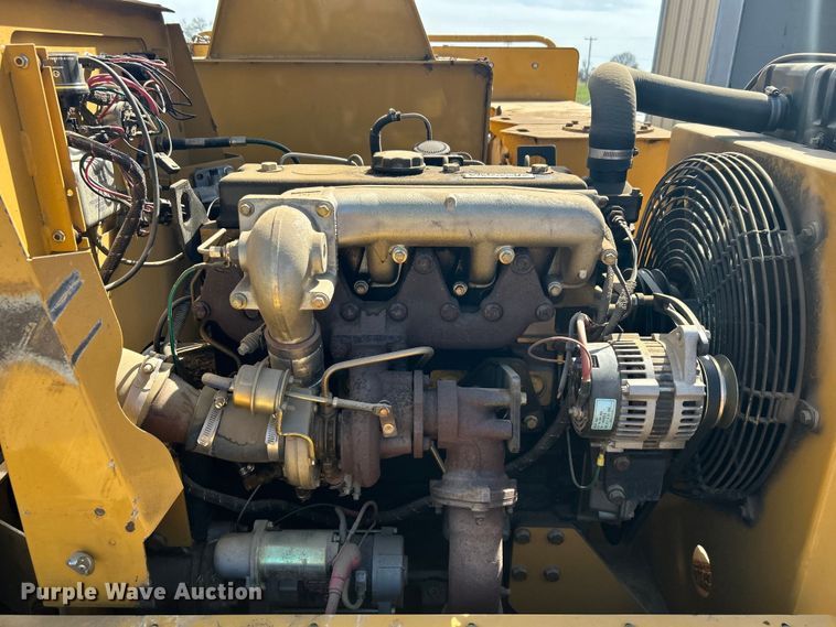 image for item DN0730 2004 Vermeer BC1800A wood chipper