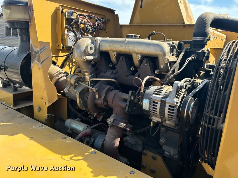 image for item DN0730 2004 Vermeer BC1800A wood chipper