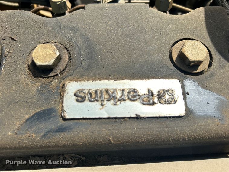 image for item DN0730 2004 Vermeer BC1800A wood chipper