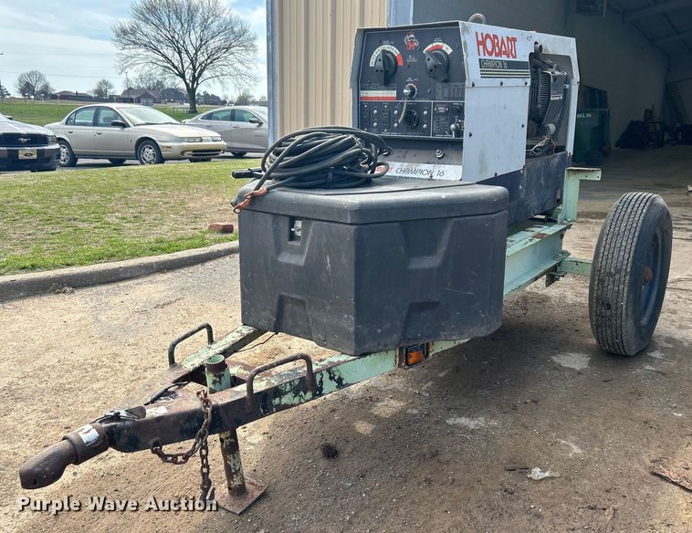 image for item DN0731 Hobart Champion 16 welder/generator