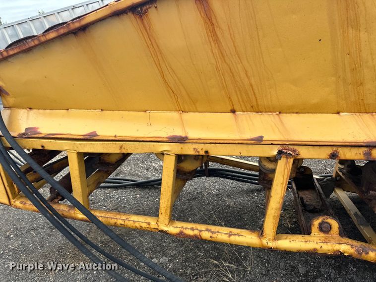 image for item DO3281 1995 Finlay 524 conveyor