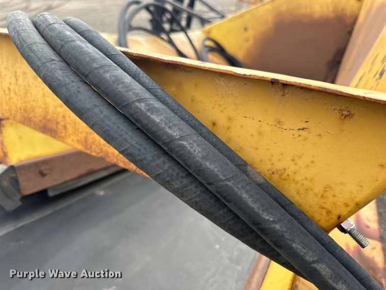 image for item DO3281 1995 Finlay 524 conveyor