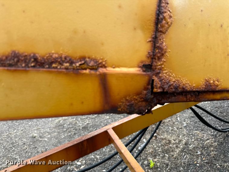 image for item DO3281 1995 Finlay 524 conveyor