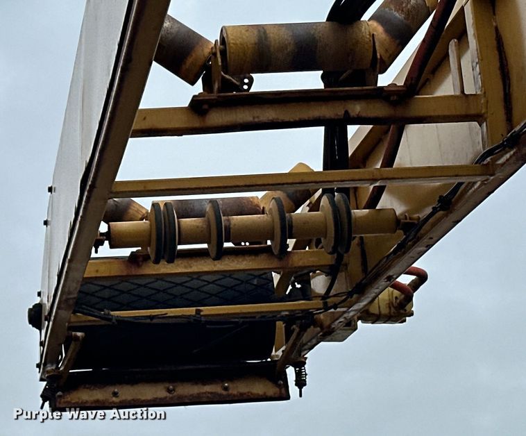 image for item DO3281 1995 Finlay 524 conveyor
