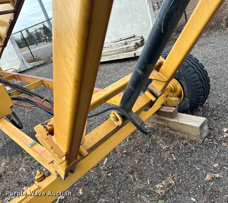 image for item DO3281 1995 Finlay 524 conveyor