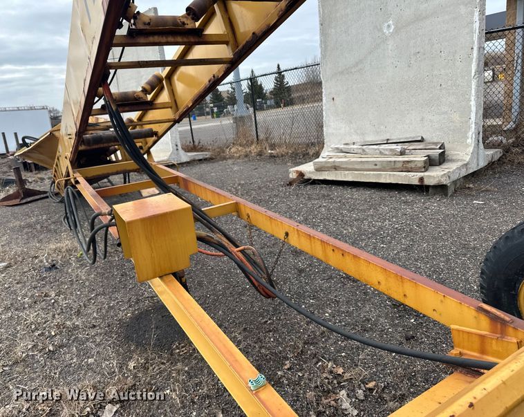 image for item DO3281 1995 Finlay 524 conveyor