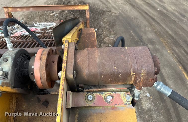 image for item DO3282 CEC Roadrunner screening plant