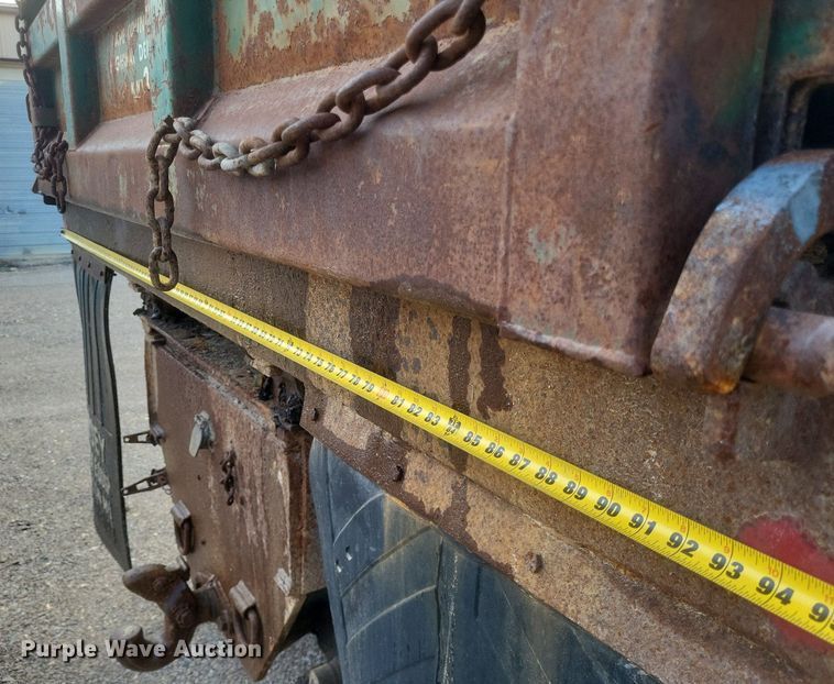 image for item DO4856 1999 GMC C8500 dump truck