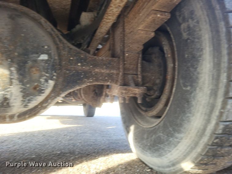 image for item DO4856 1999 GMC C8500 dump truck