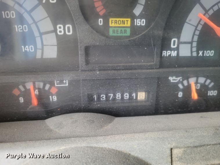 image for item DO4856 1999 GMC C8500 dump truck