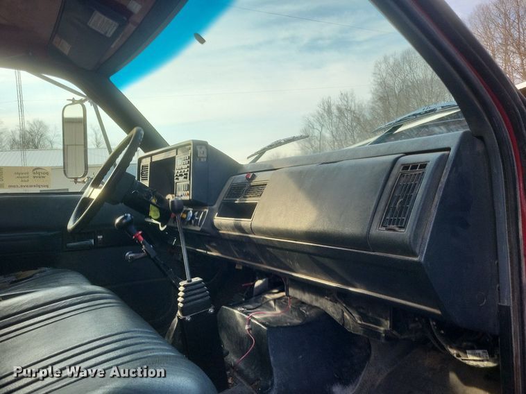 image for item DO4856 1999 GMC C8500 dump truck